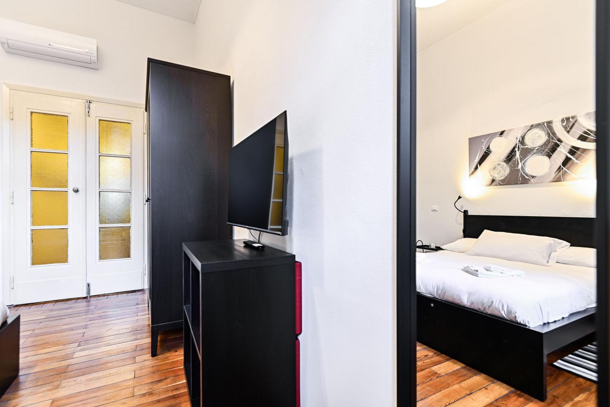 טורינו Top Living Apartments - Porta Susa מראה חיצוני תמונה
