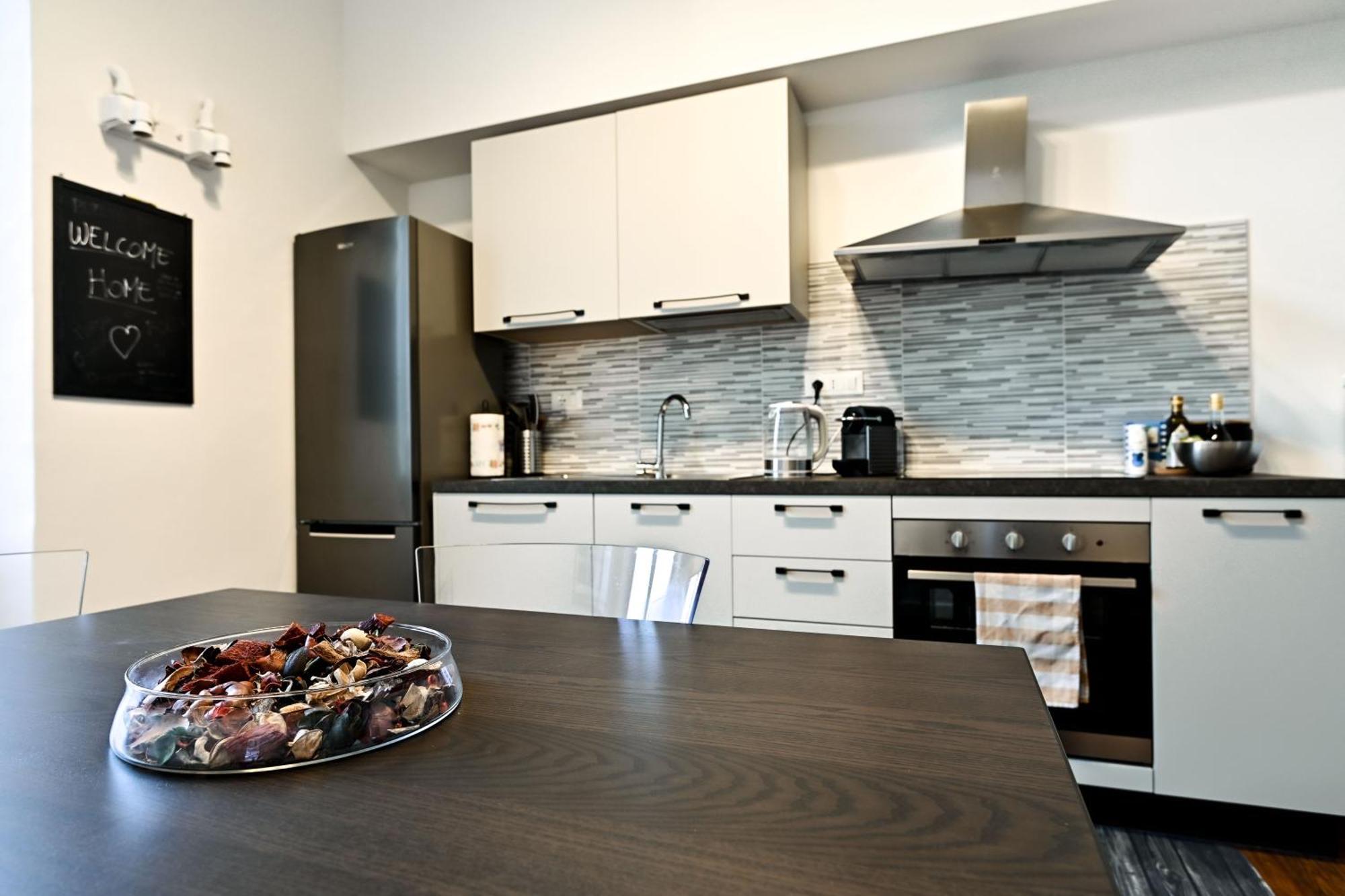טורינו Top Living Apartments - Porta Susa מראה חיצוני תמונה